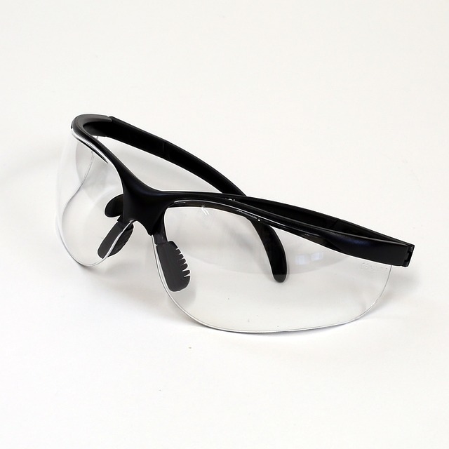 okulary bhp z przeźroczystymi szkłami